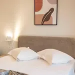 Rosa's Luxury *