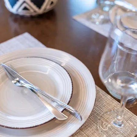 Rosa's Luxury * İstanköy